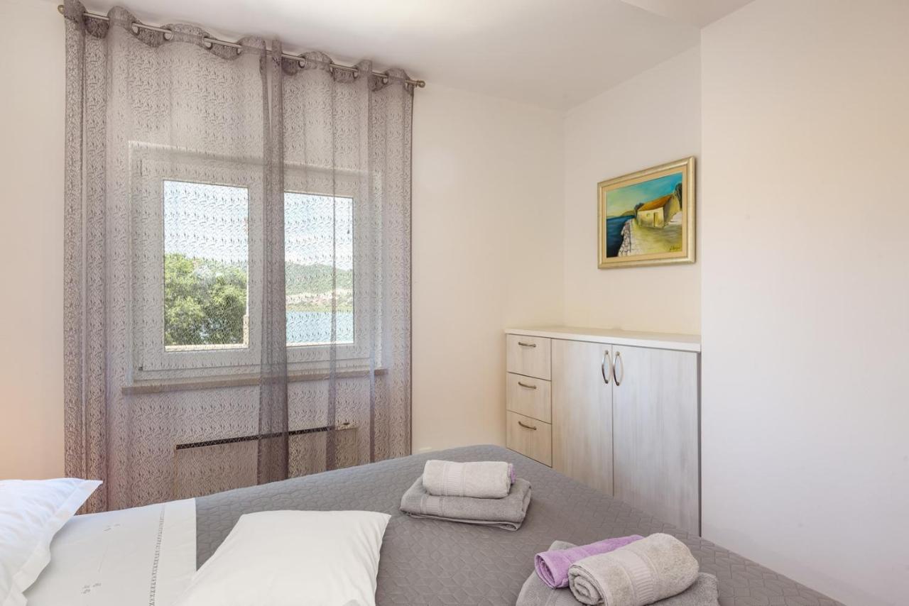 Apartment Jadranka With Sea View In Rogotin Extérieur photo